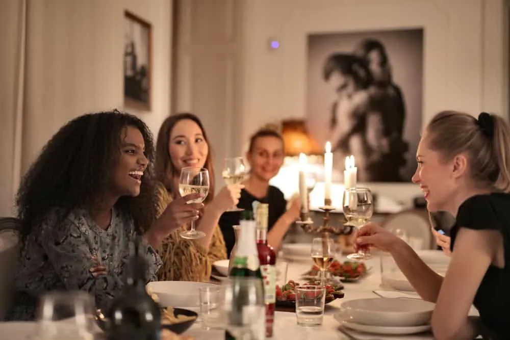10 events your restaurant can easily organize to boost sales and awareness
