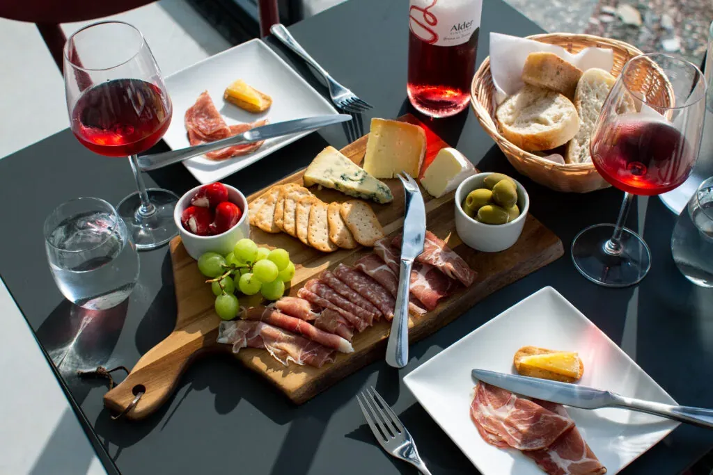 Retrieved from: www.aldervineyard.uk Adler vineyard tasty food and wine