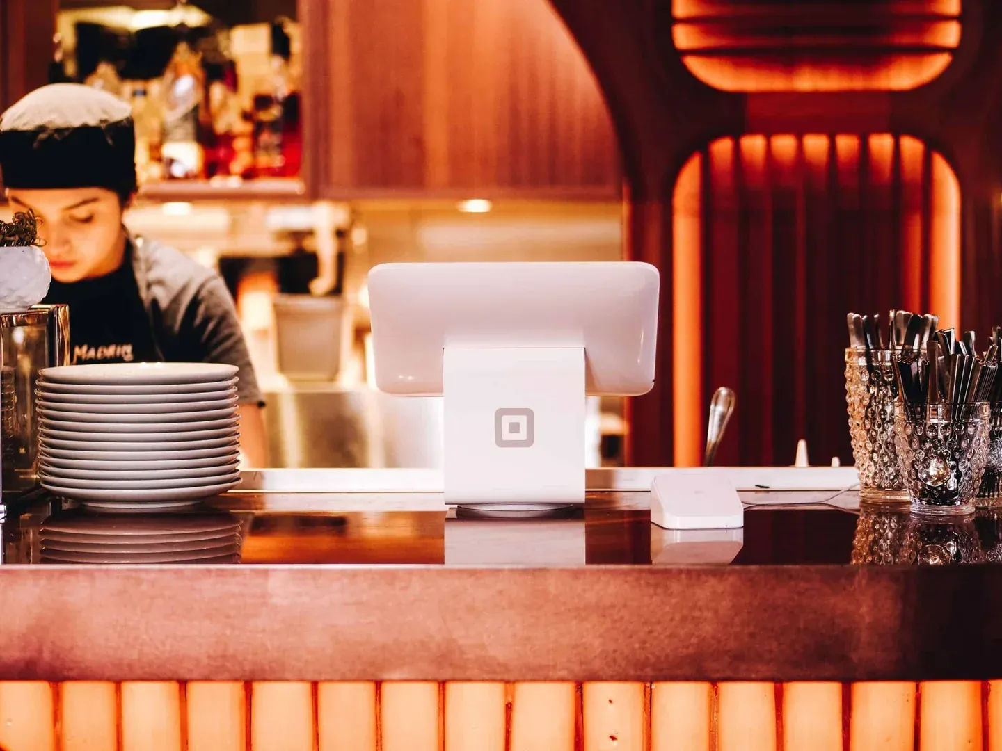 Use automatic customer profiles for better (table) management